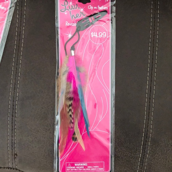 Clip in hair feathers - Picture 3 of 5